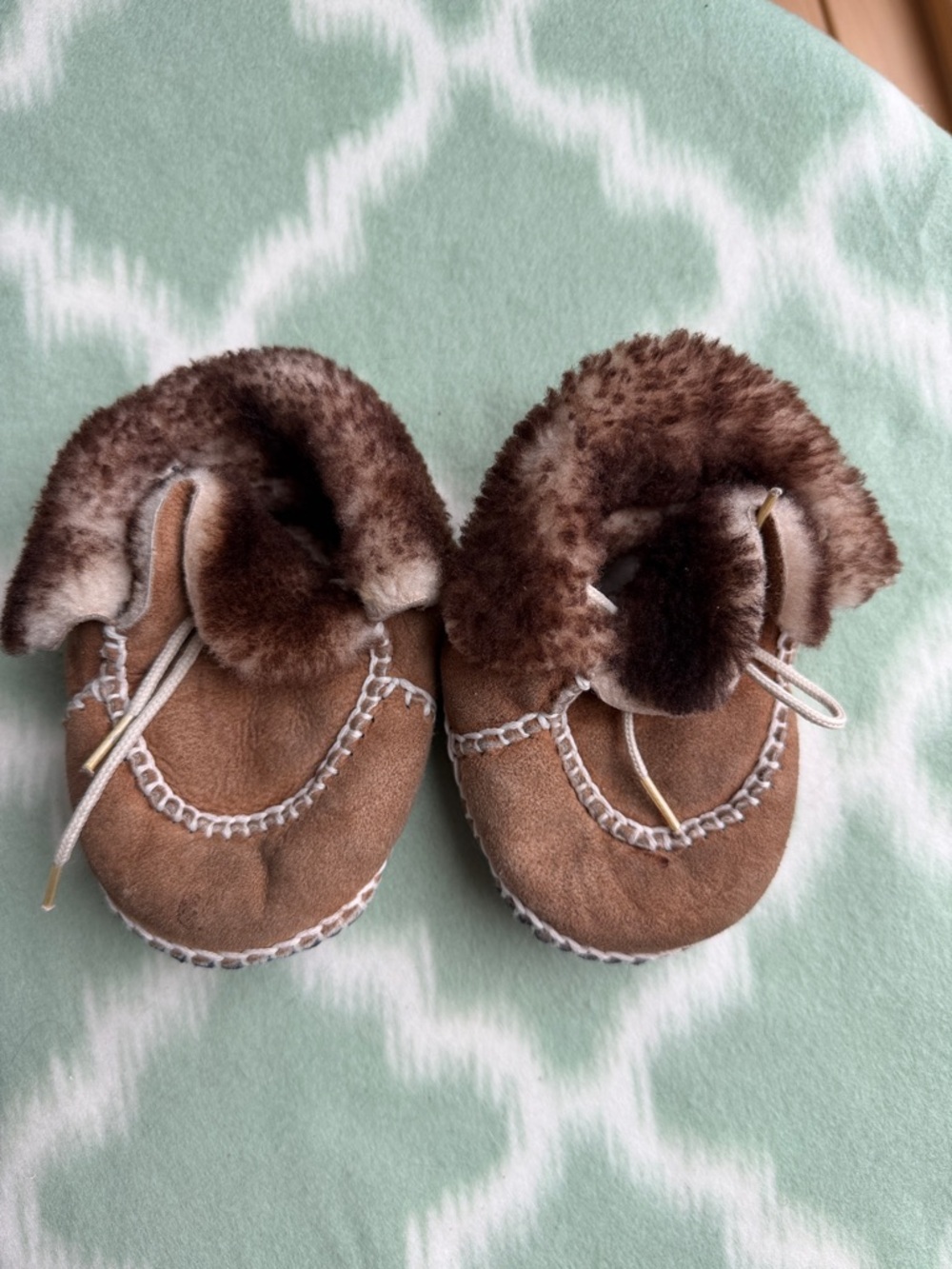 Handmade in Turkey 100% sheepskin Brown Baby Moccasins with Navy bottoms